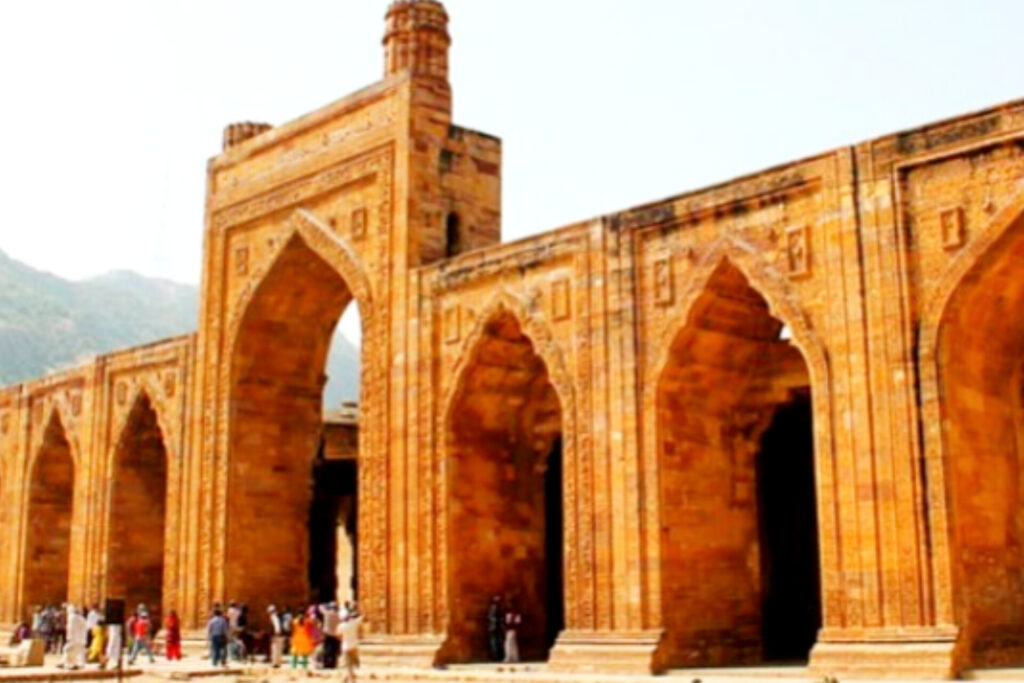 Unveiling Adhai Din Ka Jhonpra: Ajmer’s Ancient Marvel of Indo-Islamic Architecture