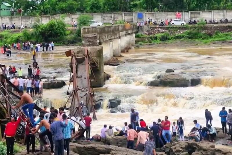 Tragic Collapse of Indrayani River Bridge Claims Lives in Pune