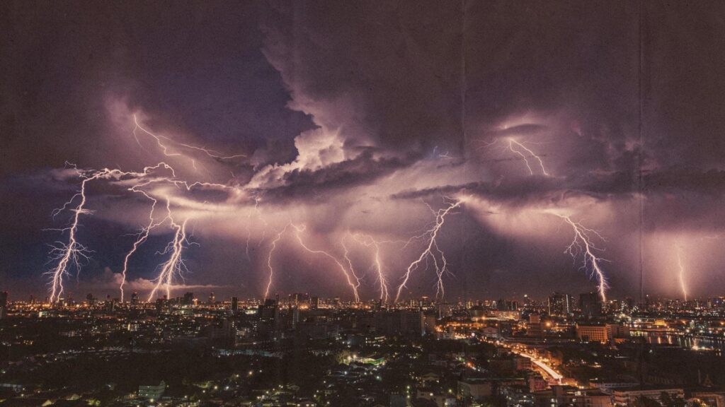 Monsoon Magic: Heavy Rains Hit West Coast, Thunderstorms Cool North India