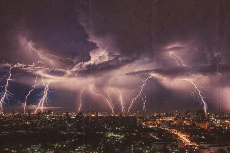Monsoon Magic: Heavy Rains Hit West Coast, Thunderstorms Cool North India